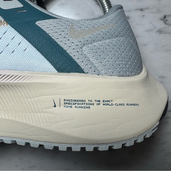 Women’s Nike Zoom Pegasus 38 Blue Tint Regal Pink Size 6.5 Athletic Shoes - Picture 8 of 11